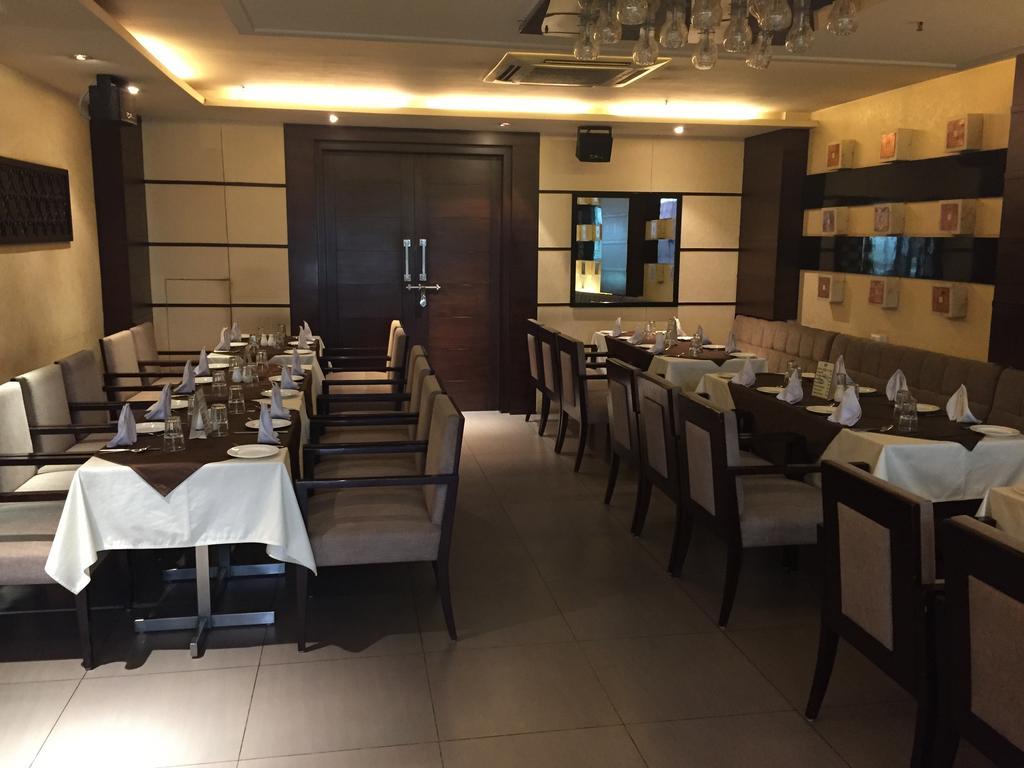 Hotel Caspia Pro Greater Noida Ngoại thất bức ảnh
