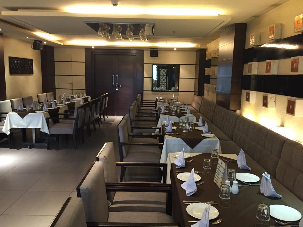 Hotel Caspia Pro Greater Noida Ngoại thất bức ảnh
