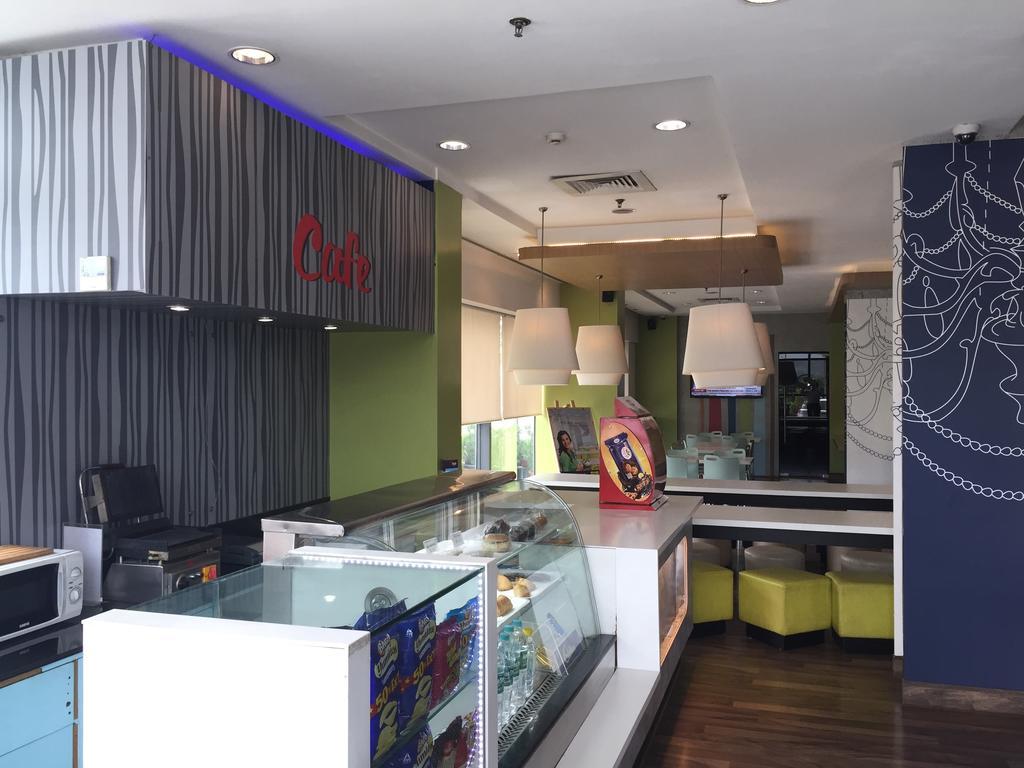 Hotel Caspia Pro Greater Noida Ngoại thất bức ảnh