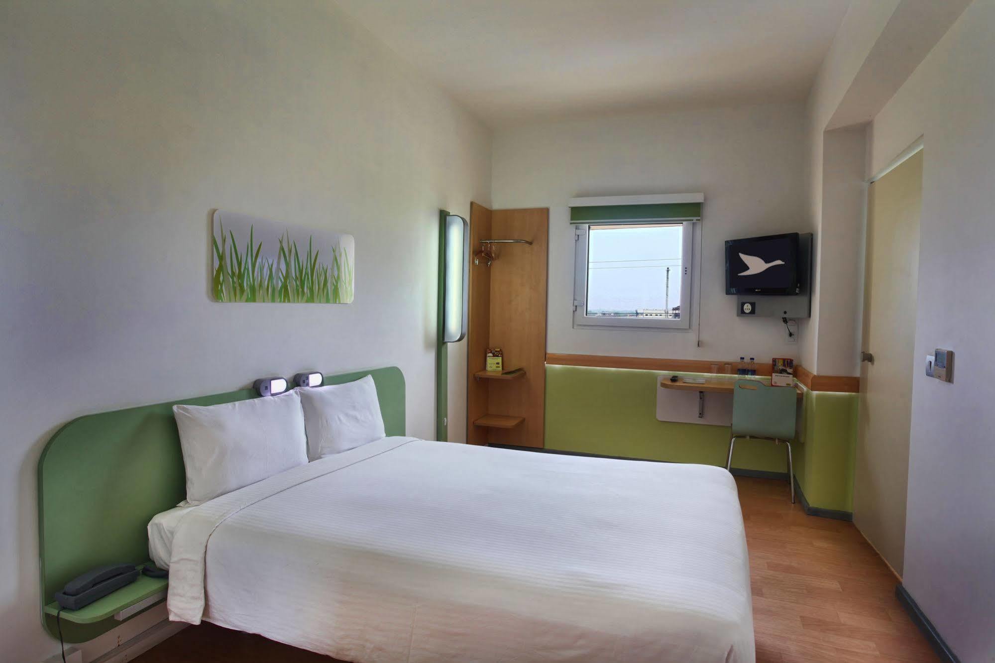 Hotel Caspia Pro Greater Noida Ngoại thất bức ảnh