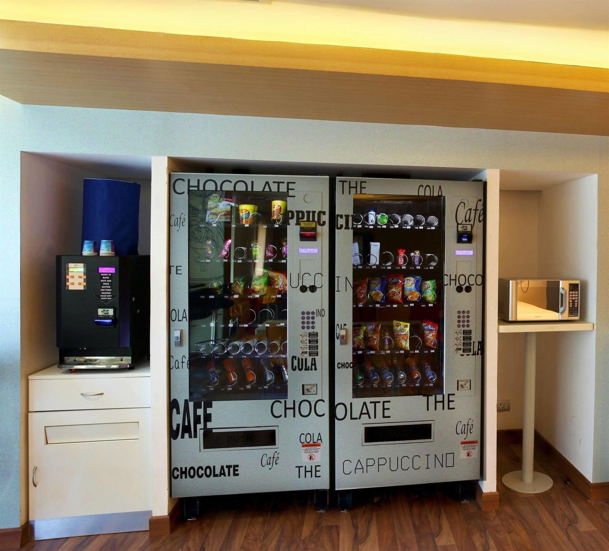 Hotel Caspia Pro Greater Noida Ngoại thất bức ảnh